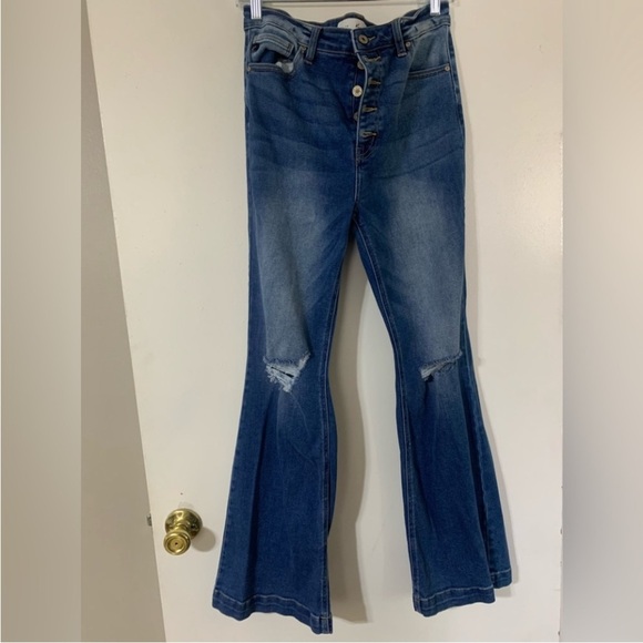 Kancan Dixie Ultra High Rise Flare Jeans (Petite) - Picture 4 of 14